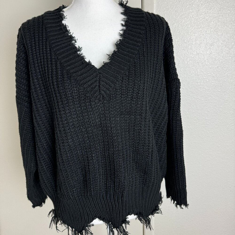Distressed V Neck Knitted Black Sweater 3/4 Sleeves  Size L